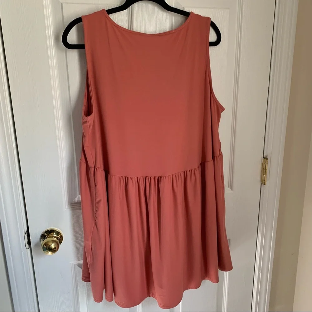 Zenana 1x sleeveless tunic top. PTP 24” length front 30” back 33” - Picture 2 of 5